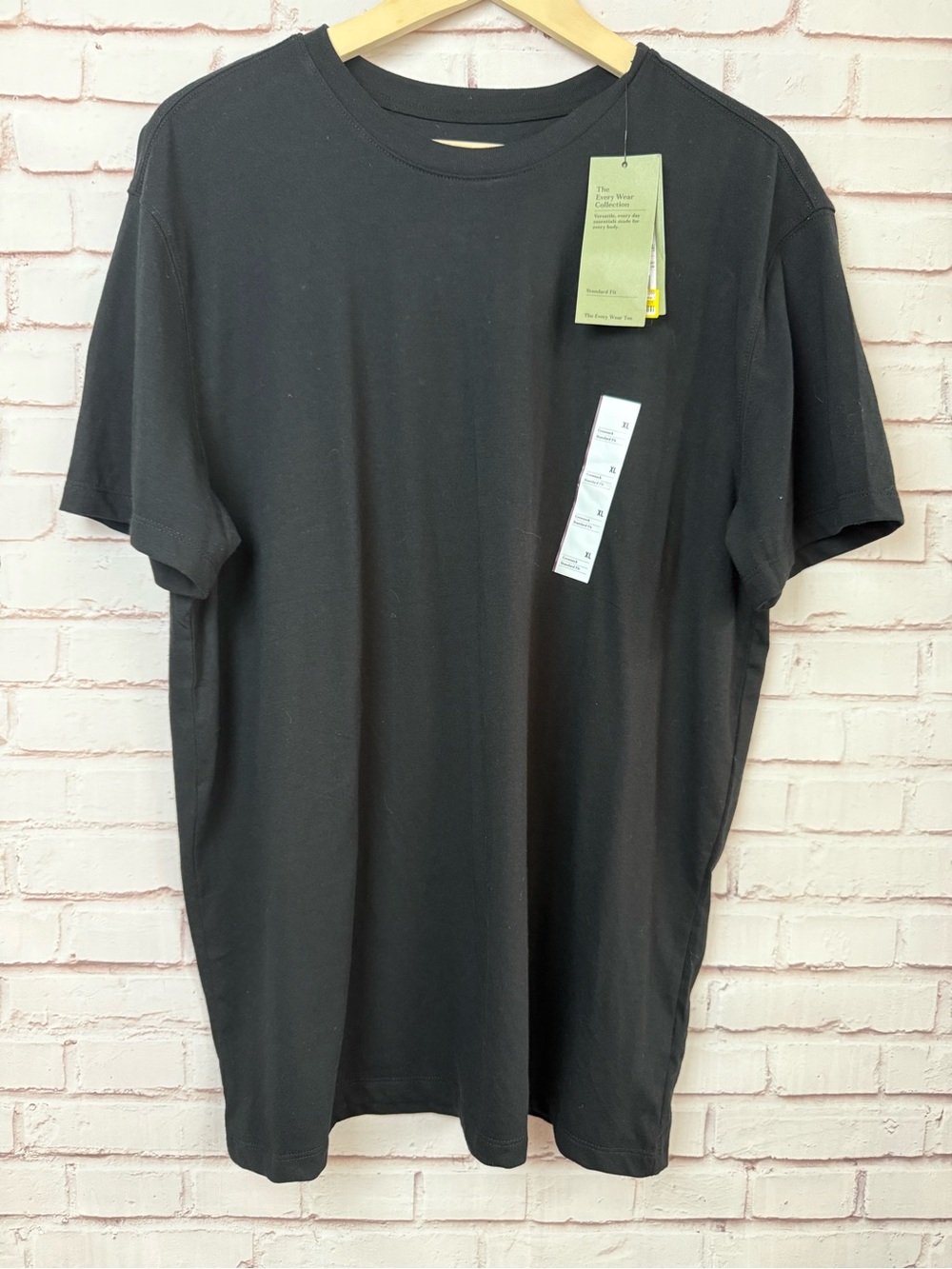 Goodfellow & Co Black Short Sleeve Crewneck Tee